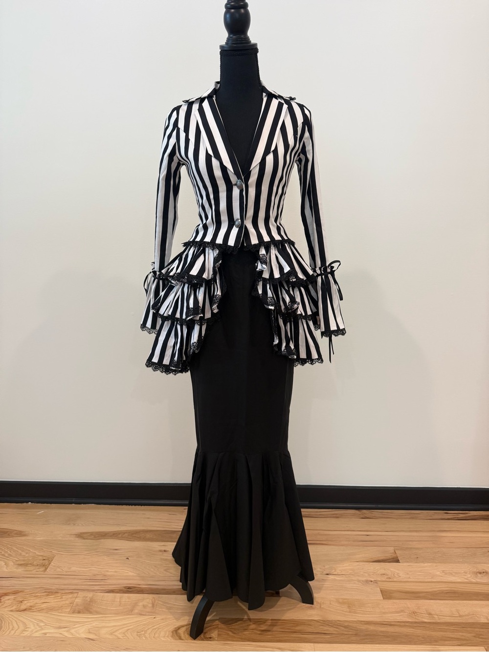 Victorian Choice Gothic Striped Jacket & Mermaid Skirt Set Size Small